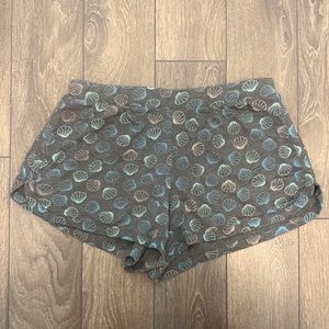 ☘️✨ 2 for 1 ✨☘️ Seashell p-jay shorts